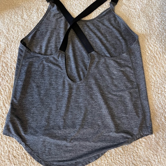 Nike dri fit tank top - Picture 3 of 4